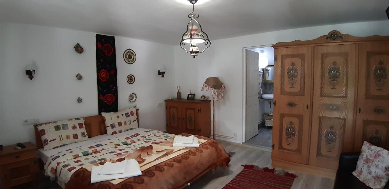 Pensiunea Casa Godja Văleni Cameră foto