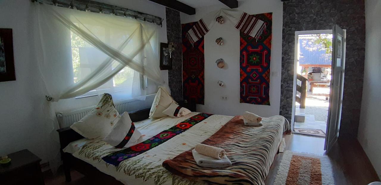 Pensiunea Casa Godja Văleni Cameră foto