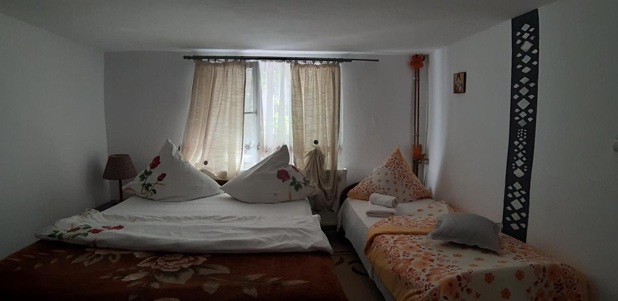 Pensiunea Casa Godja Văleni Cameră foto